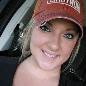 Meet your Posher, Megan